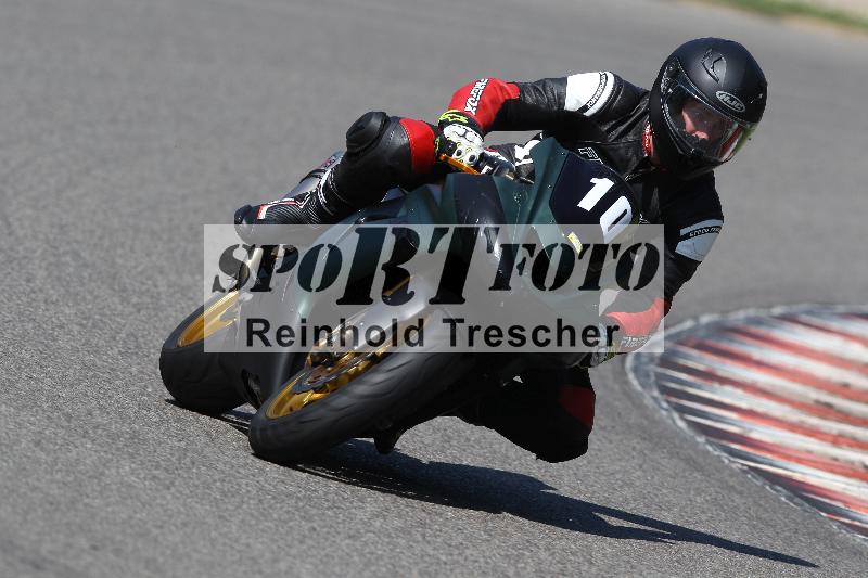 Archiv-2022/57 29.08.2022 Plüss Moto Sport ADR/Einsteiger/10
